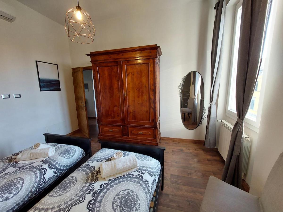 Savieri In Firenze